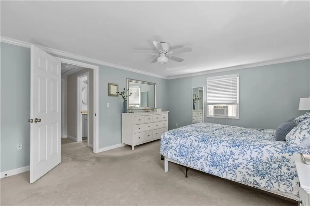 62 Beachmount Avenue Bristol RI 02809