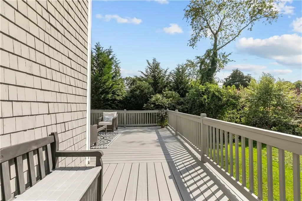 62 Beachmount Avenue Bristol RI 02809