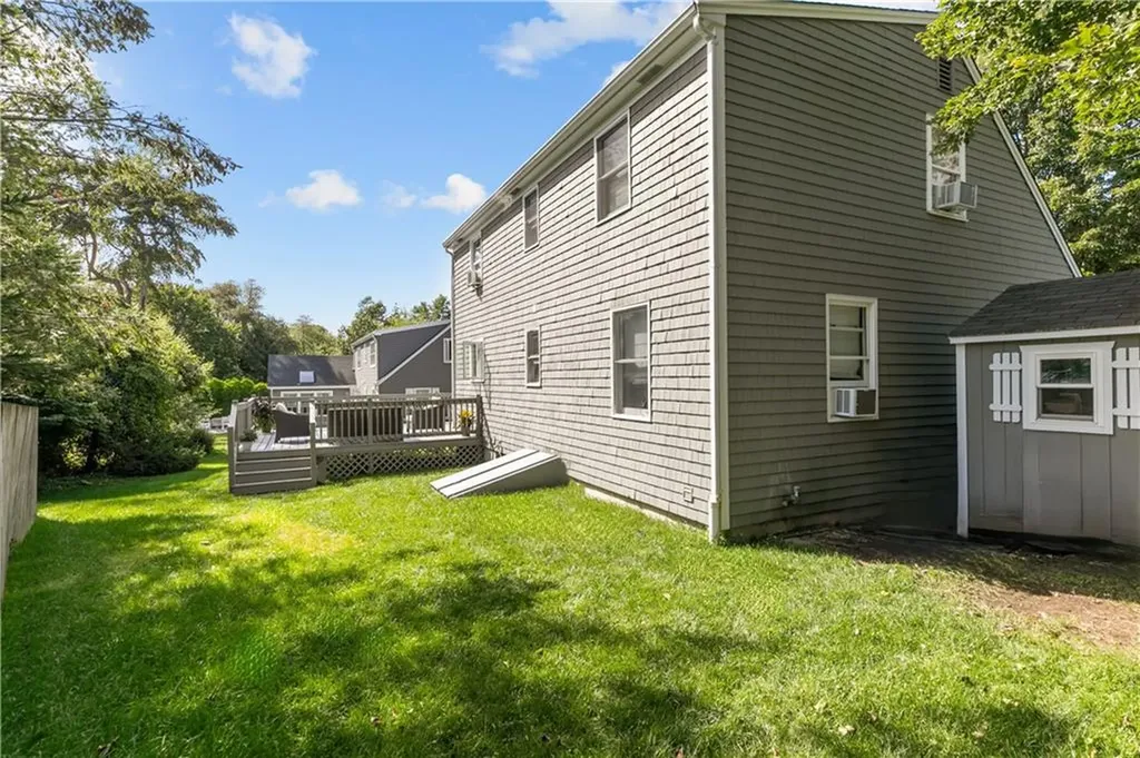 62 Beachmount Avenue Bristol RI 02809