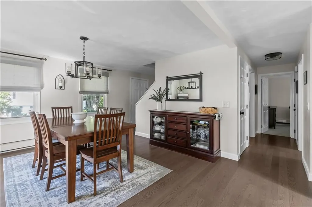 62 Beachmount Avenue Bristol RI 02809