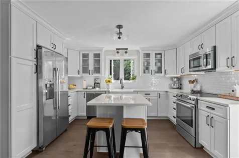 62 Beachmount Avenue Bristol RI 02809