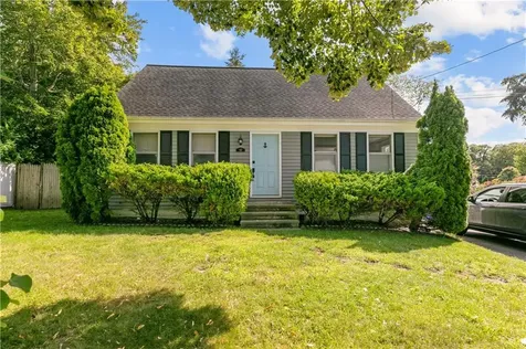 62 Beachmount Avenue Bristol RI 02809