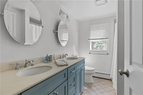 62 Beachmount Avenue Bristol RI 02809