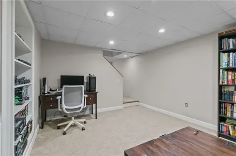 62 Beachmount Avenue Bristol RI 02809