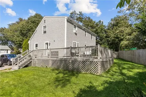 62 Beachmount Avenue Bristol RI 02809