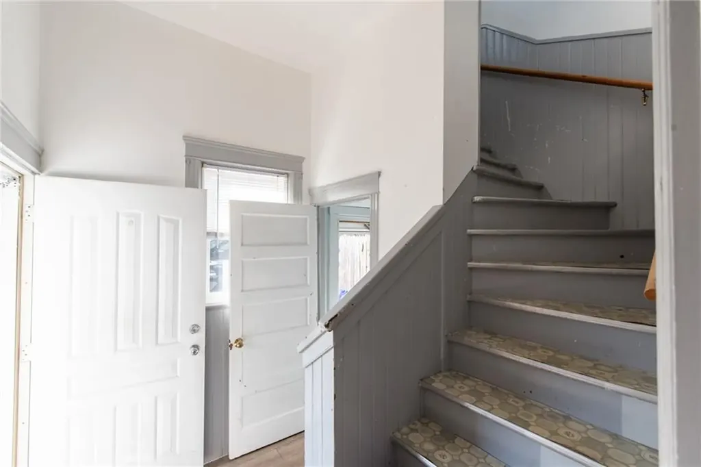 22 24 London Avenue Pawtucket RI 02861
