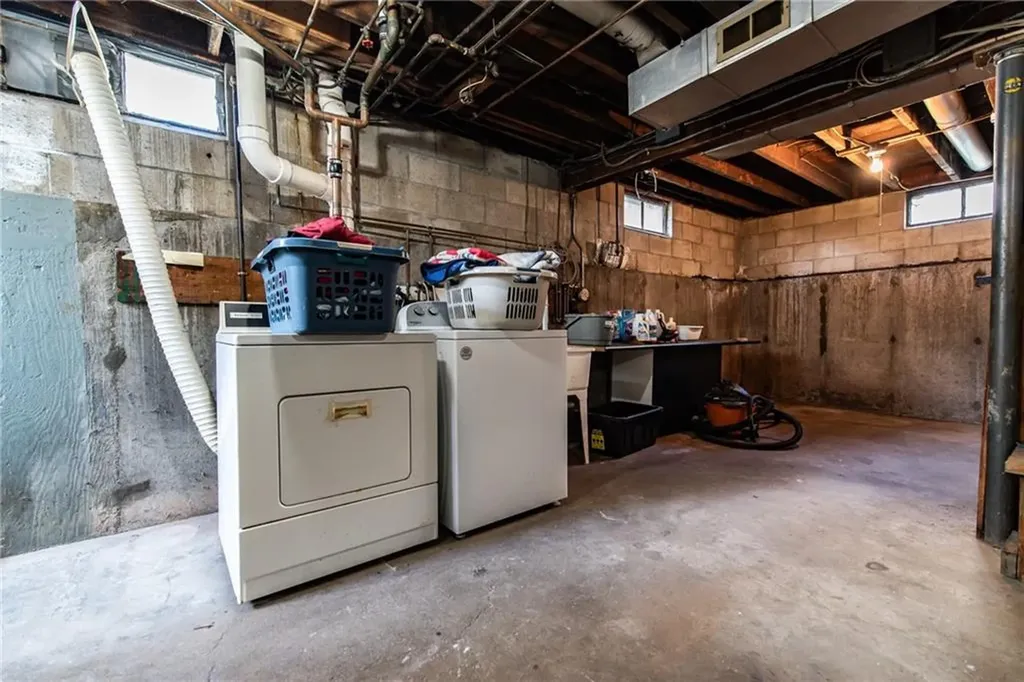 22 24 London Avenue Pawtucket RI 02861