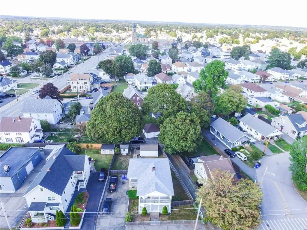 22 24 London Avenue Pawtucket RI 02861