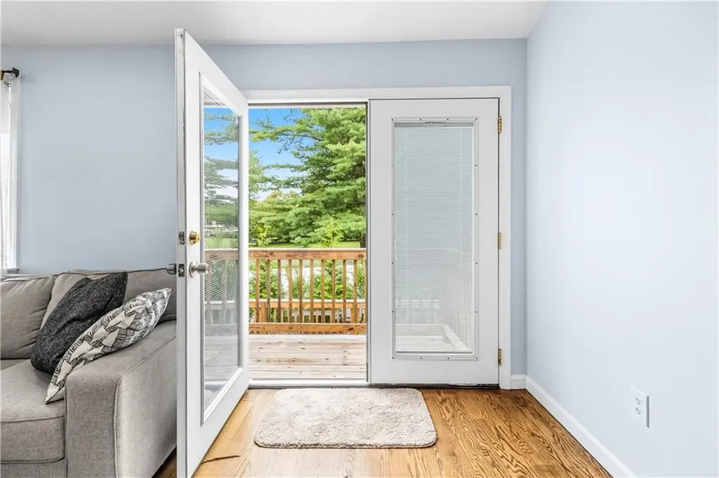 7 Jill Court East Providence RI 02915