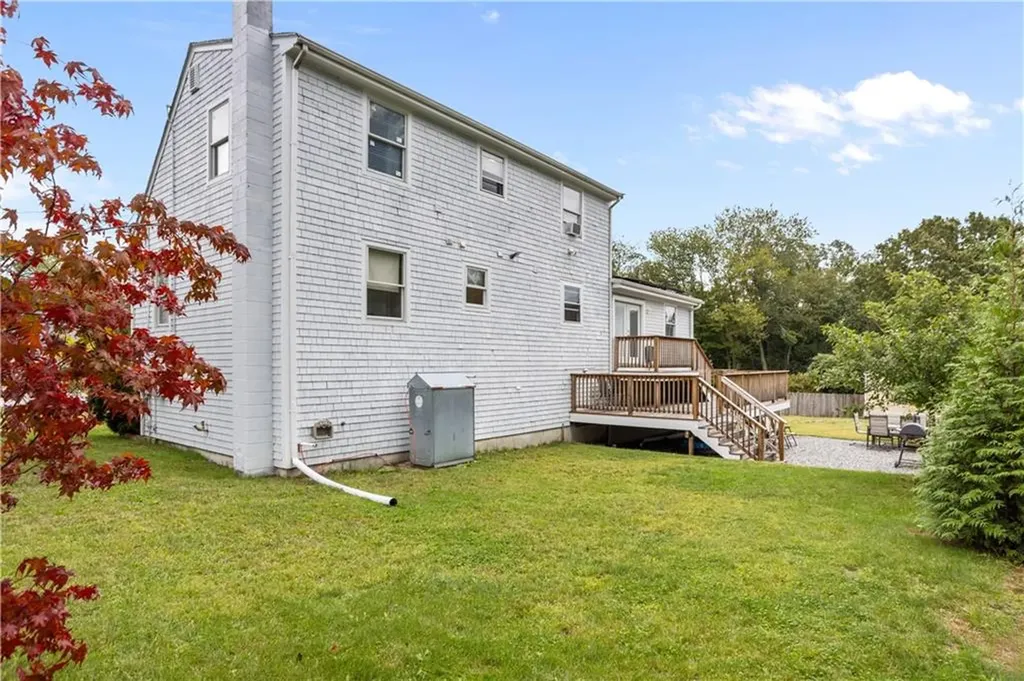 7 Jill Court East Providence RI 02915