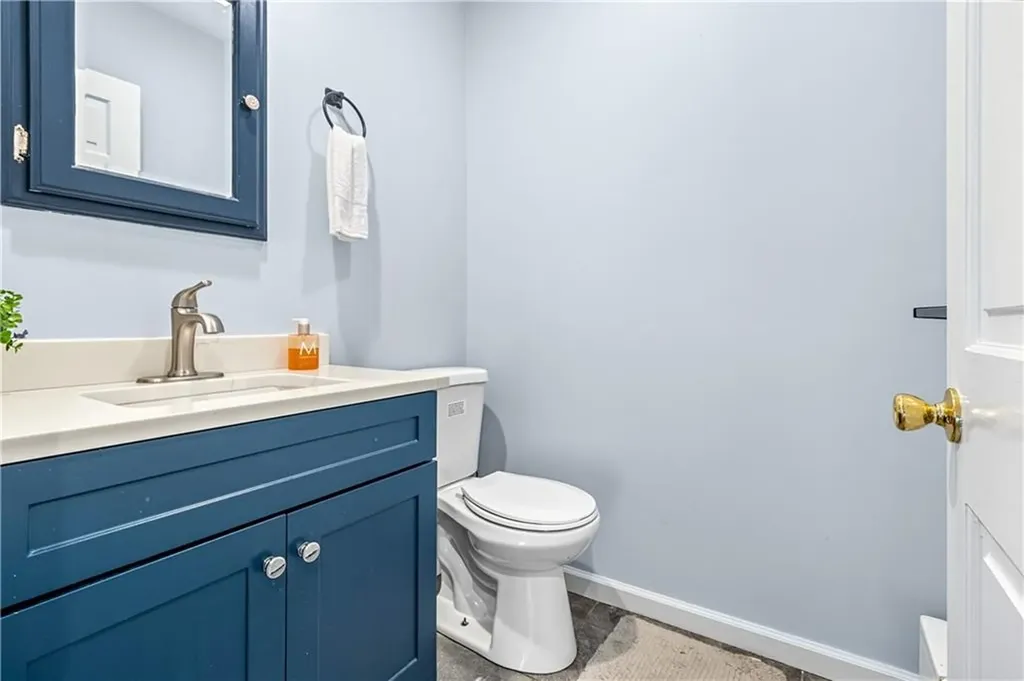 7 Jill Court East Providence RI 02915