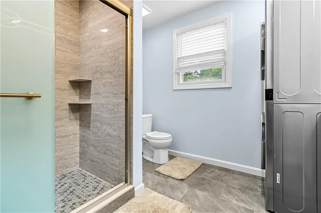 7 Jill Court East Providence RI 02915