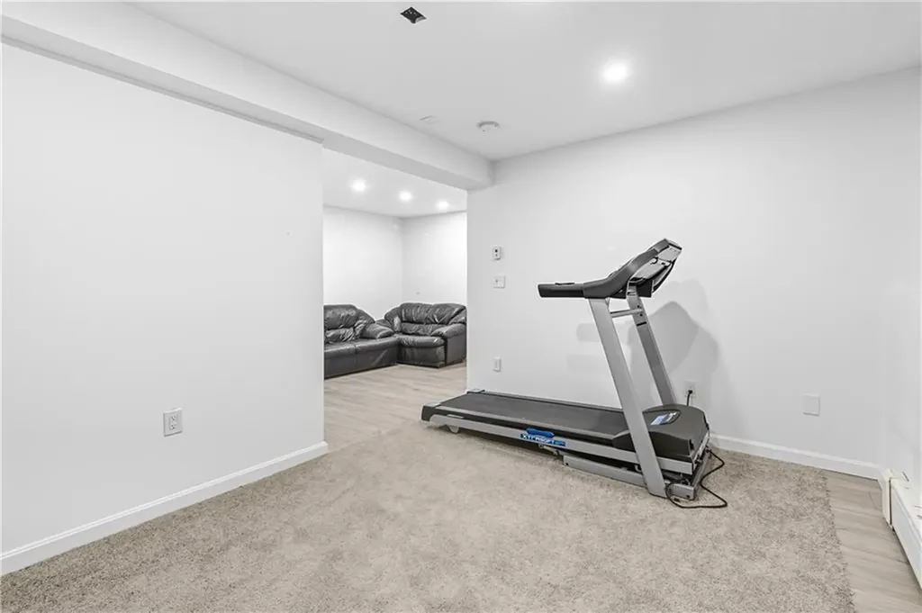 7 Jill Court East Providence RI 02915