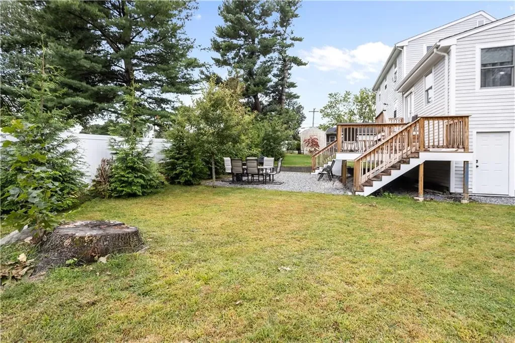 7 Jill Court East Providence RI 02915