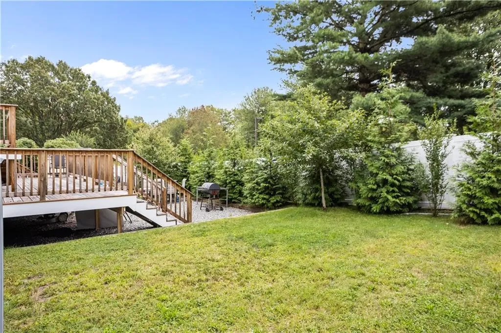 7 Jill Court East Providence RI 02915