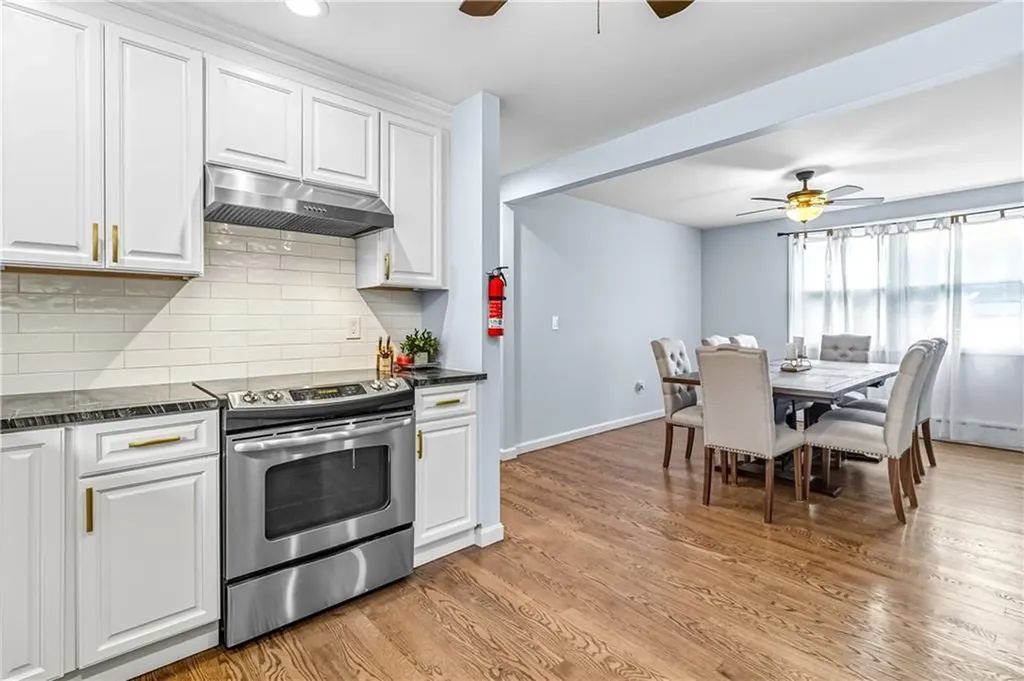 7 Jill Court East Providence RI 02915