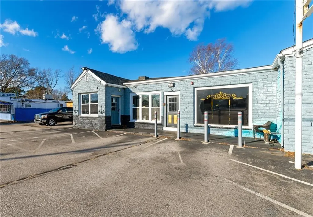 2291 West Shore Road Warwick RI 02889