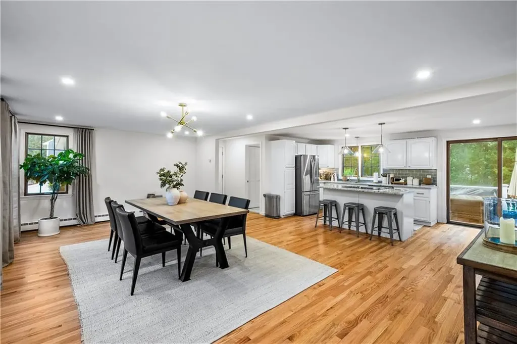 14 Sheri Drive Coventry RI 02816