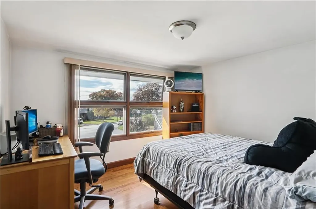 269 Glen Hills Drive Cranston RI 02920