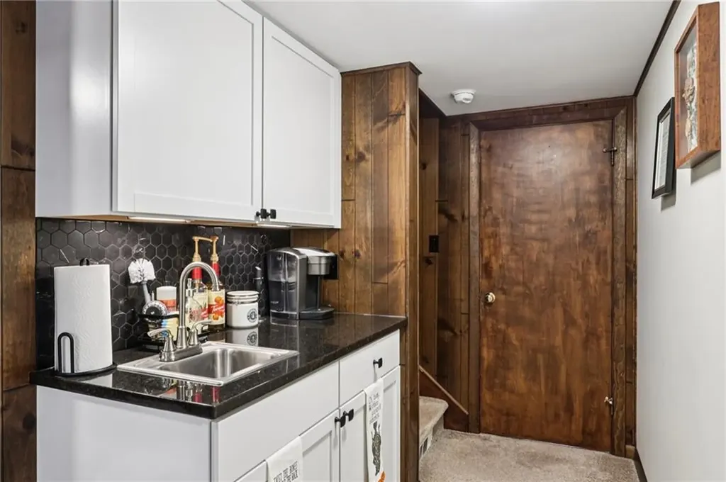 269 Glen Hills Drive Cranston RI 02920