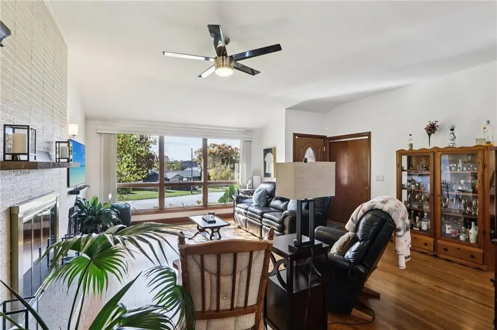 269 Glen Hills Drive Cranston RI 02920