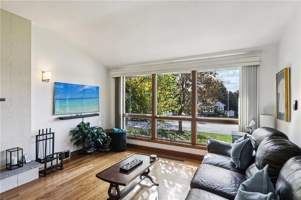 269 Glen Hills Drive Cranston RI 02920