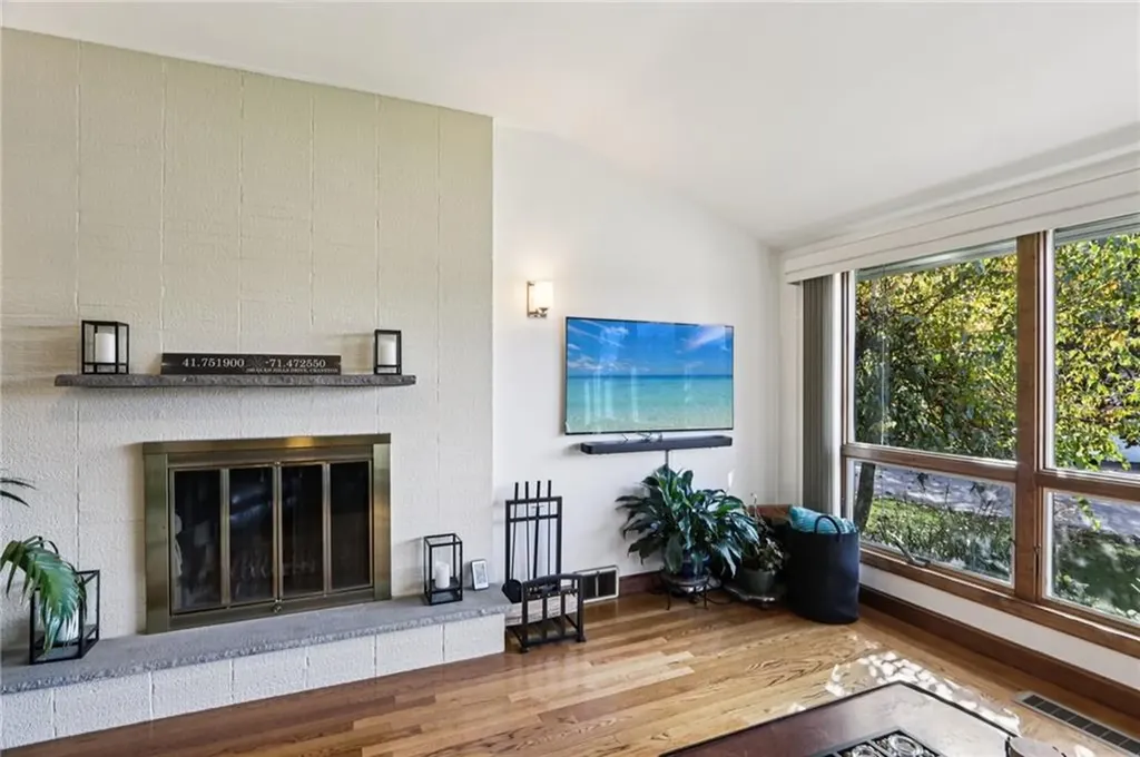 269 Glen Hills Drive Cranston RI 02920