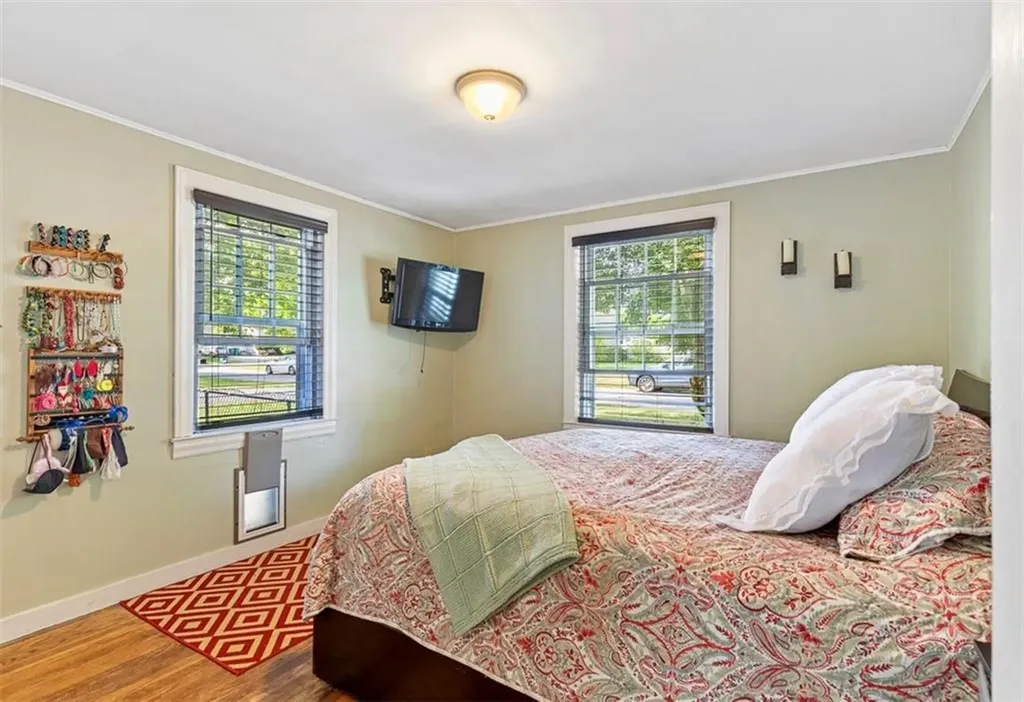 3 Kenmore Court Barrington RI 02806
