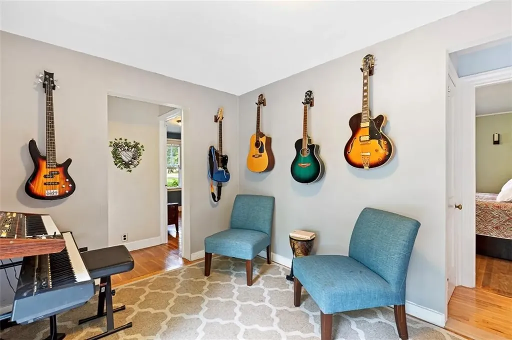 3 Kenmore Court Barrington RI 02806
