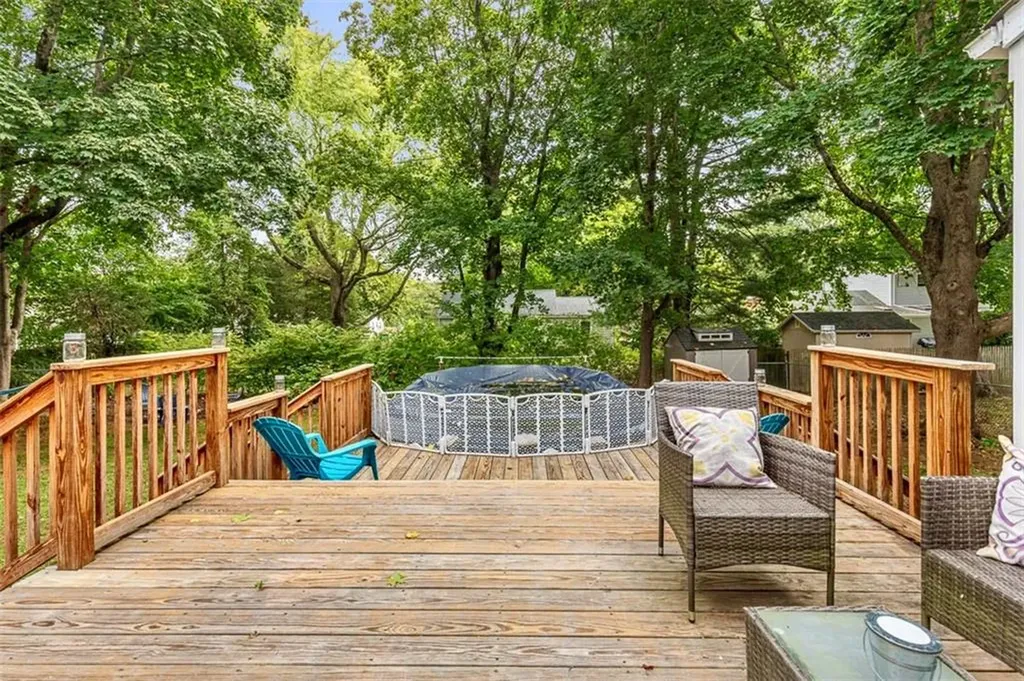3 Kenmore Court Barrington RI 02806