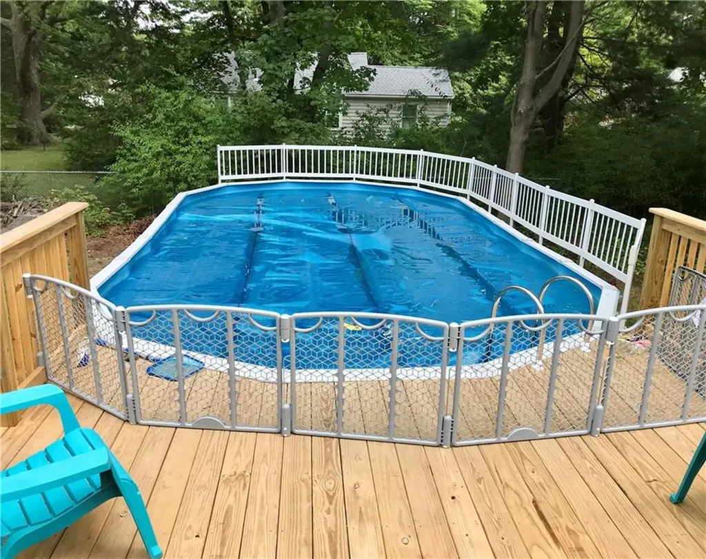 3 Kenmore Court Barrington RI 02806