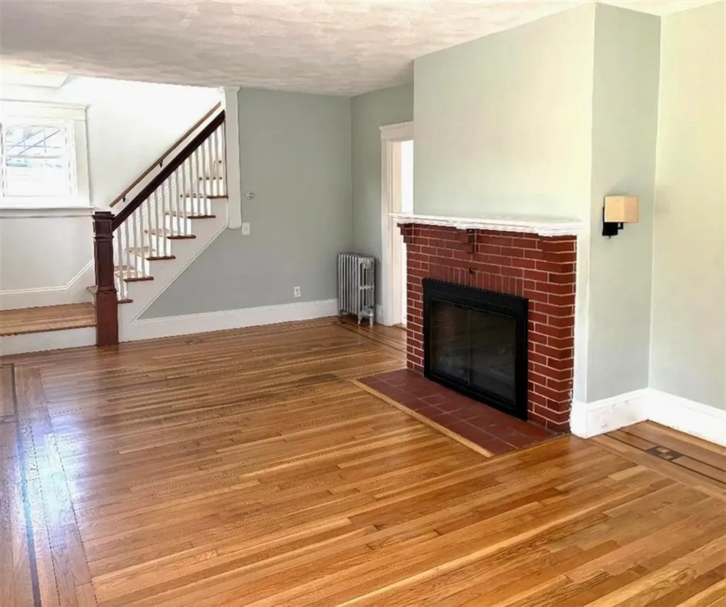 115 Concord Avenue Cranston RI 02910