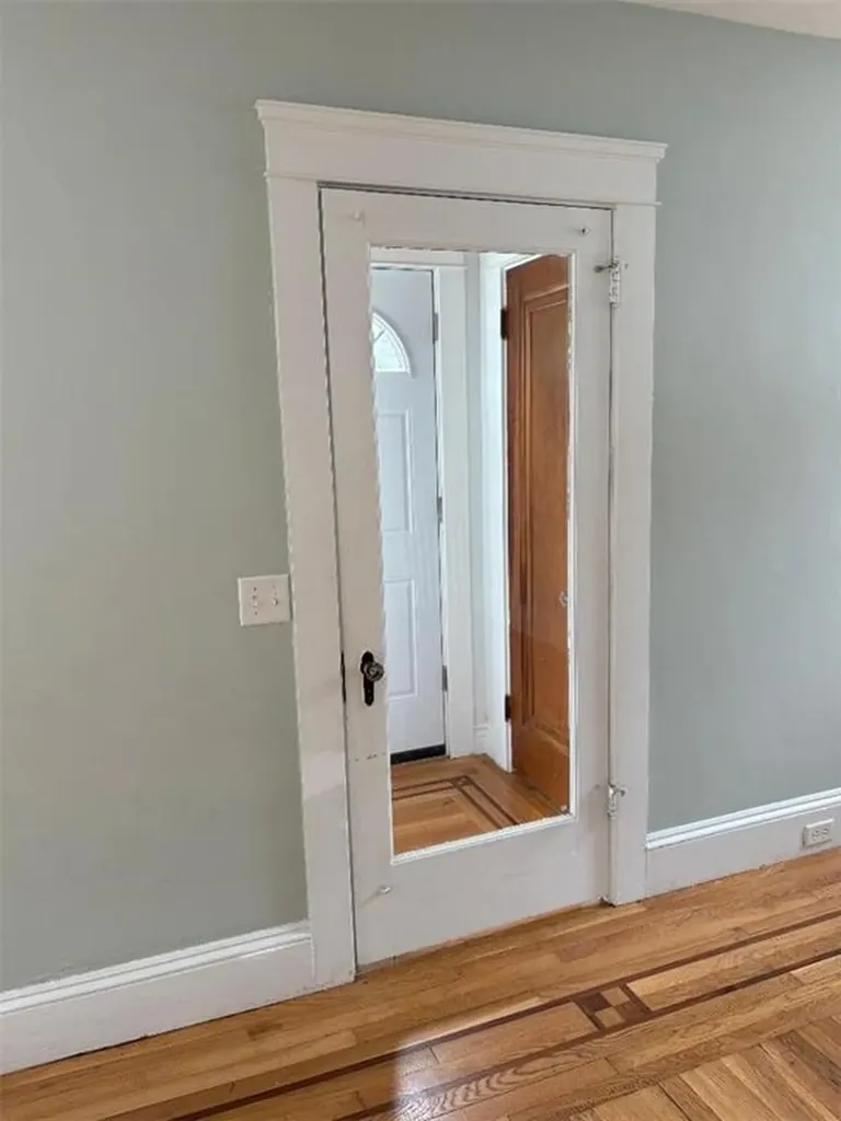 115 Concord Avenue Cranston RI 02910