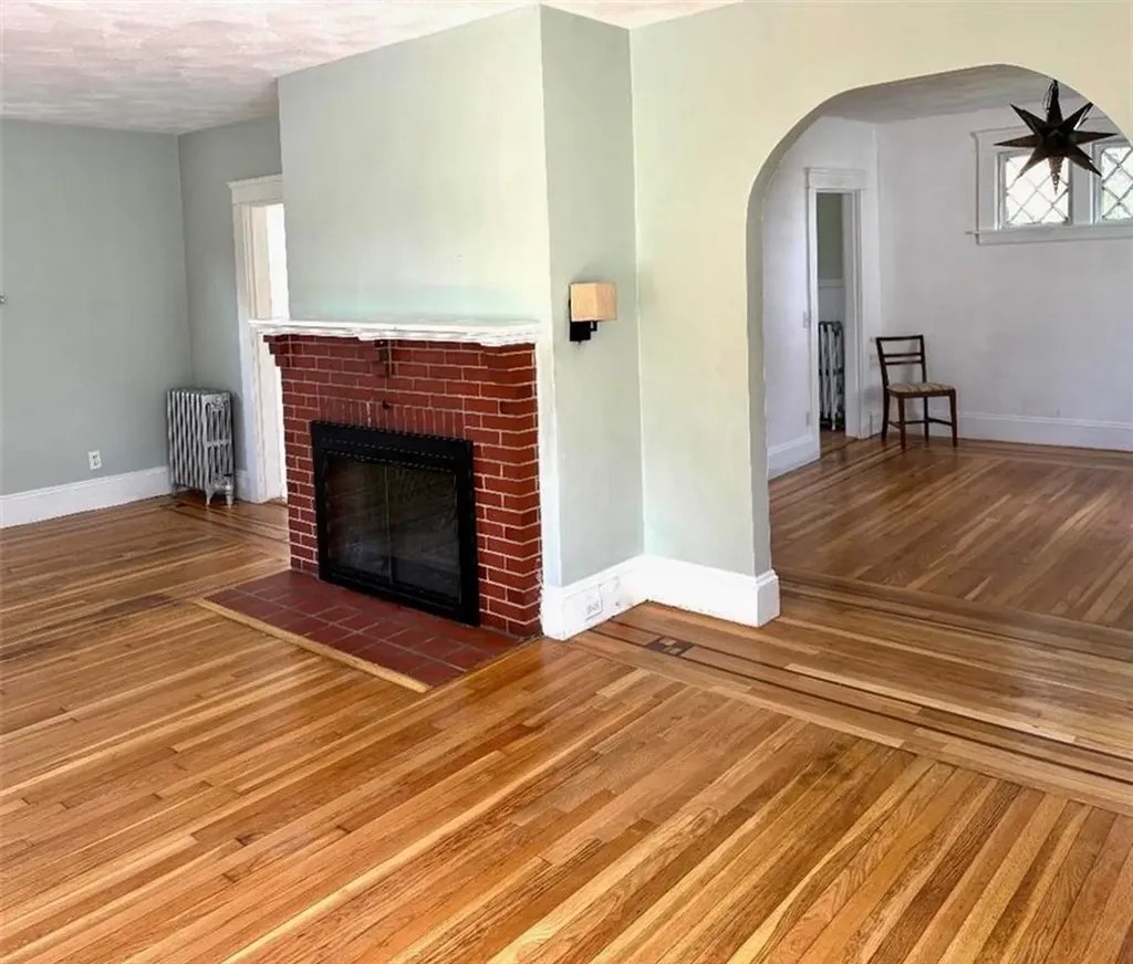 115 Concord Avenue Cranston RI 02910