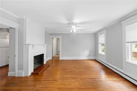 692 Hope Street Bristol RI 02809