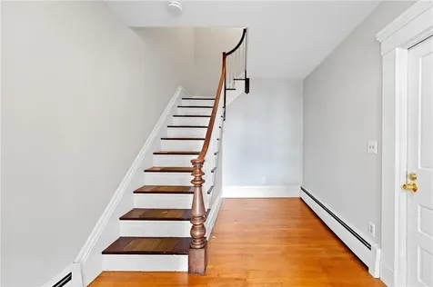 692 Hope Street Bristol RI 02809