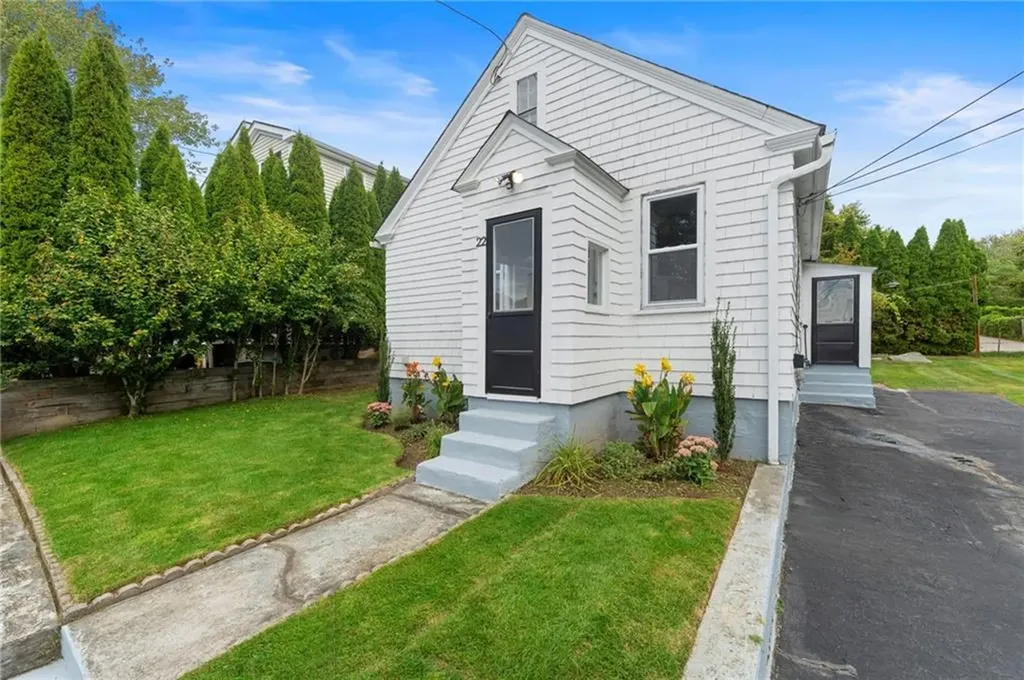 22 Goulart Avenue Bristol RI 02809