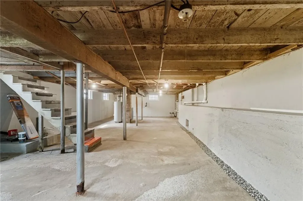 22 Goulart Avenue Bristol RI 02809