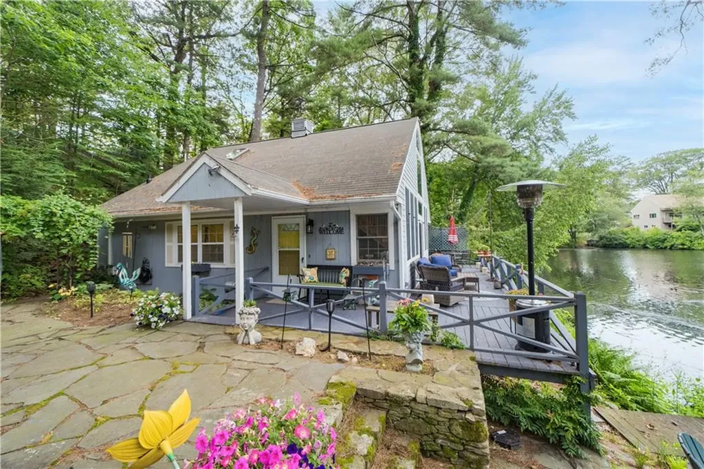 16 Ruff Stone Road Smithfield RI 02828