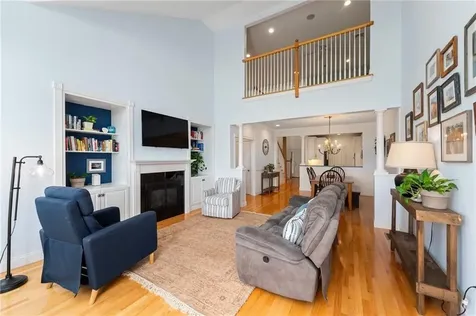 83 Waters Edge Street Tiverton RI 02878