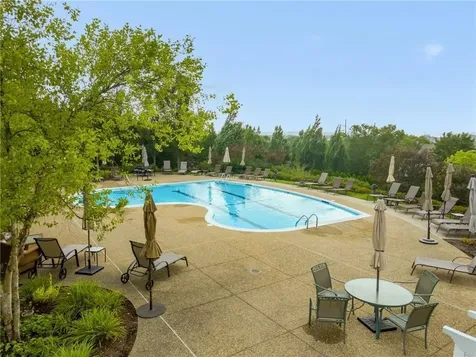 83 Waters Edge Street Tiverton RI 02878