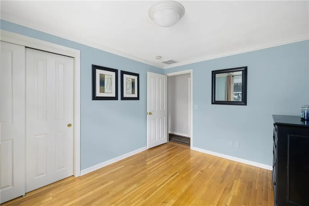 40 Quail Hollow Road Cranston RI 02920