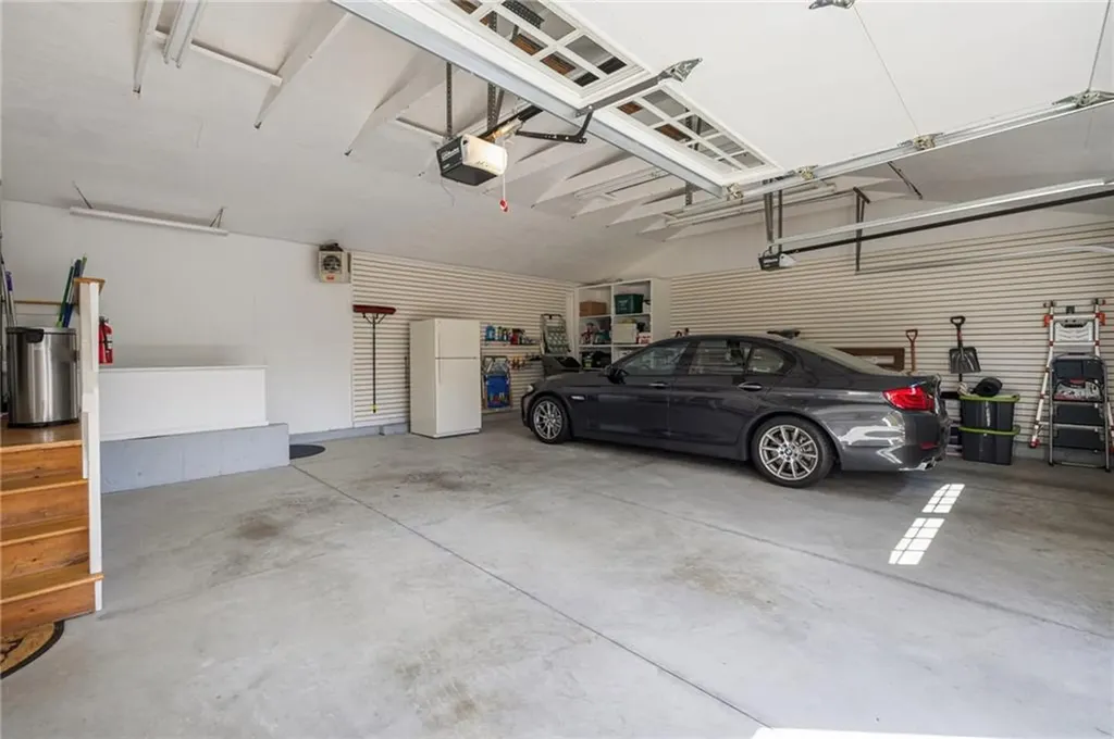 40 Quail Hollow Road Cranston RI 02920