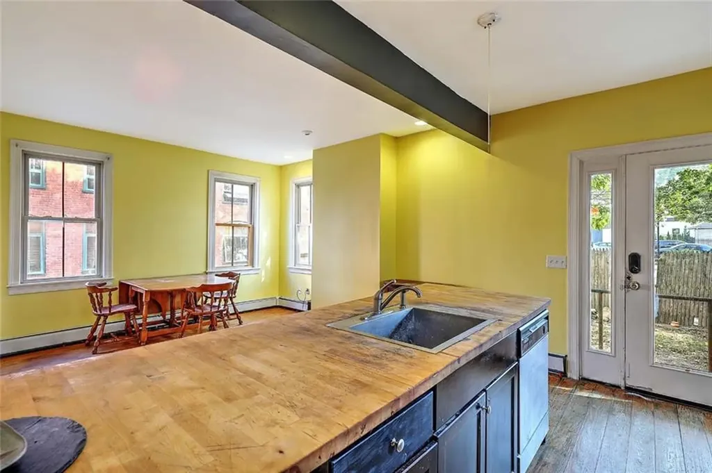 65 Grant Street Providence RI 02909