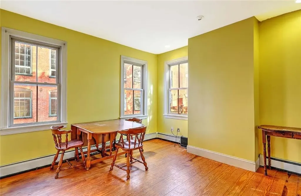 65 Grant Street Providence RI 02909
