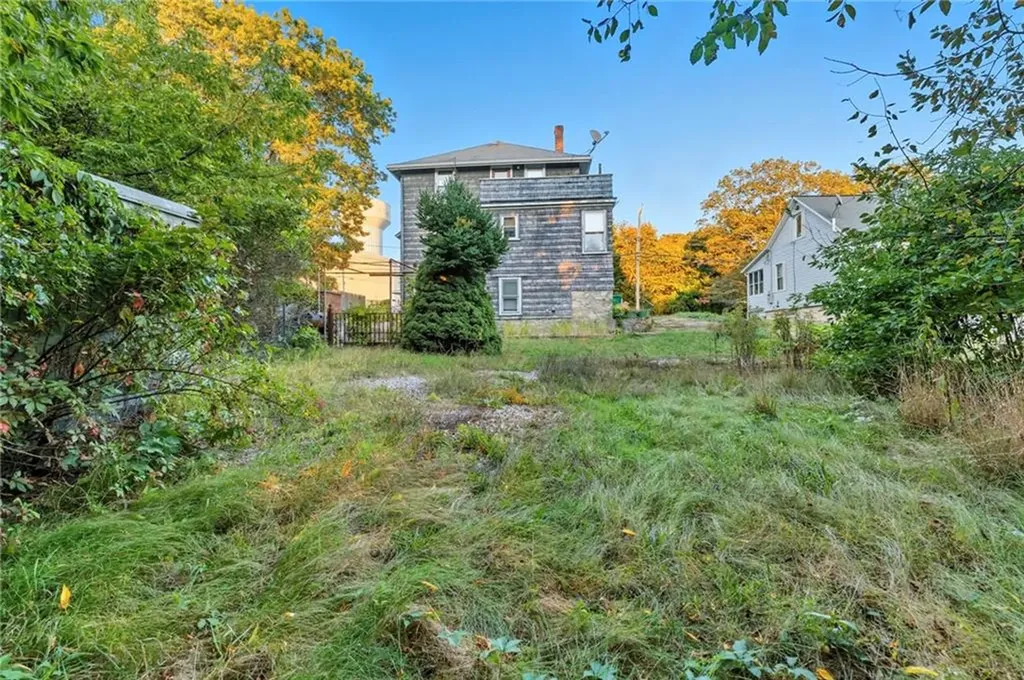 25 Jillson Avenue Woonsocket RI 02895