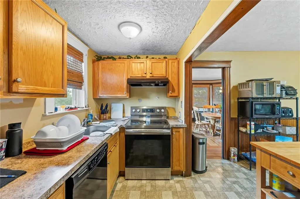 25 Jillson Avenue Woonsocket RI 02895