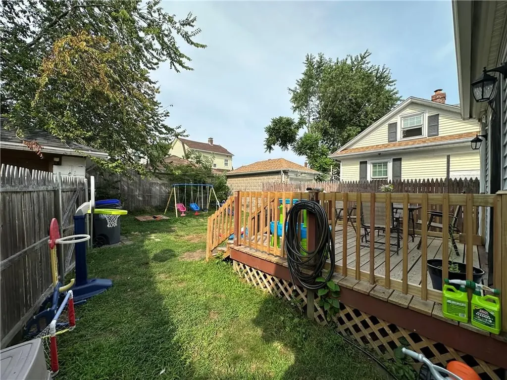 32 Stadden Street Providence RI 02907