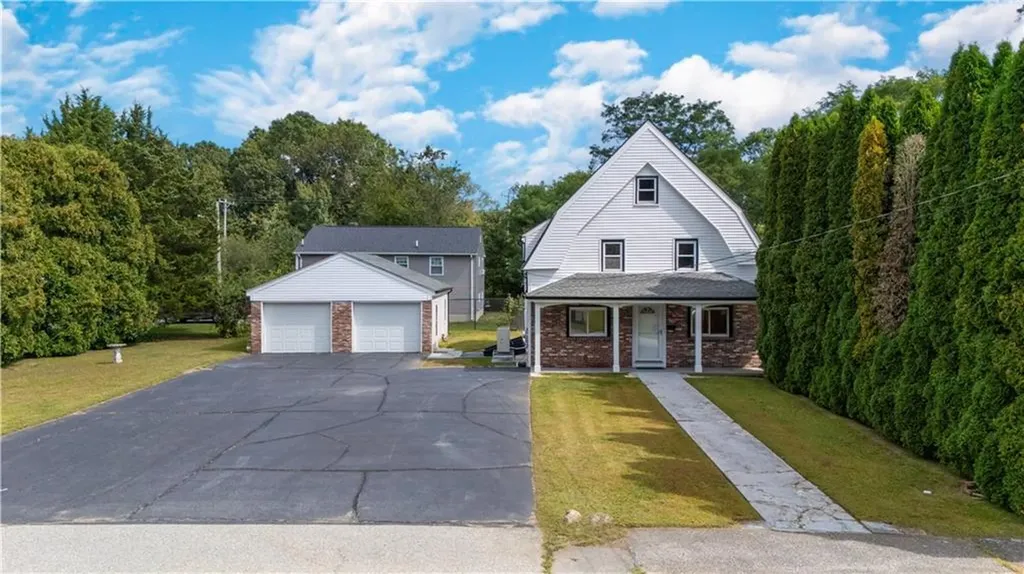 103 Springfield Avenue Johnston RI 02919