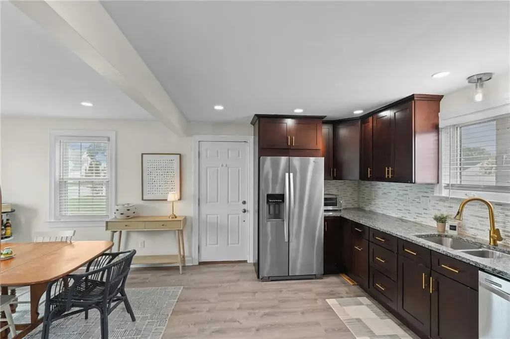 252 Williston Way Pawtucket RI 02861